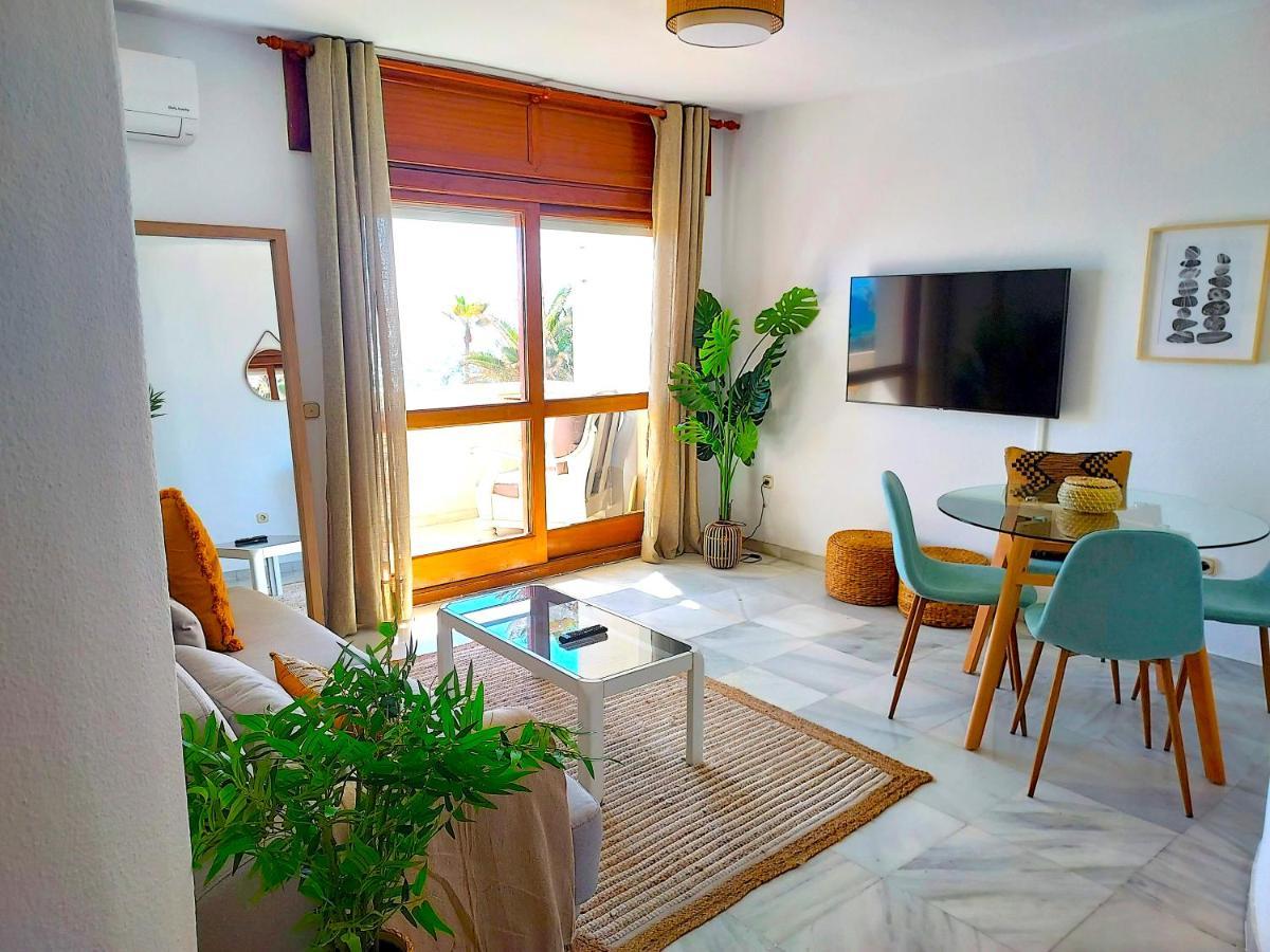 Beachfront Primera Linea De Playa En Casco Antiguo Estepona Exterior photo