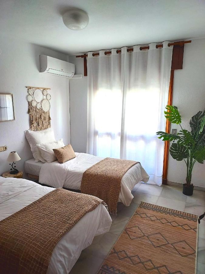 Beachfront Primera Linea De Playa En Casco Antiguo Estepona Exterior photo
